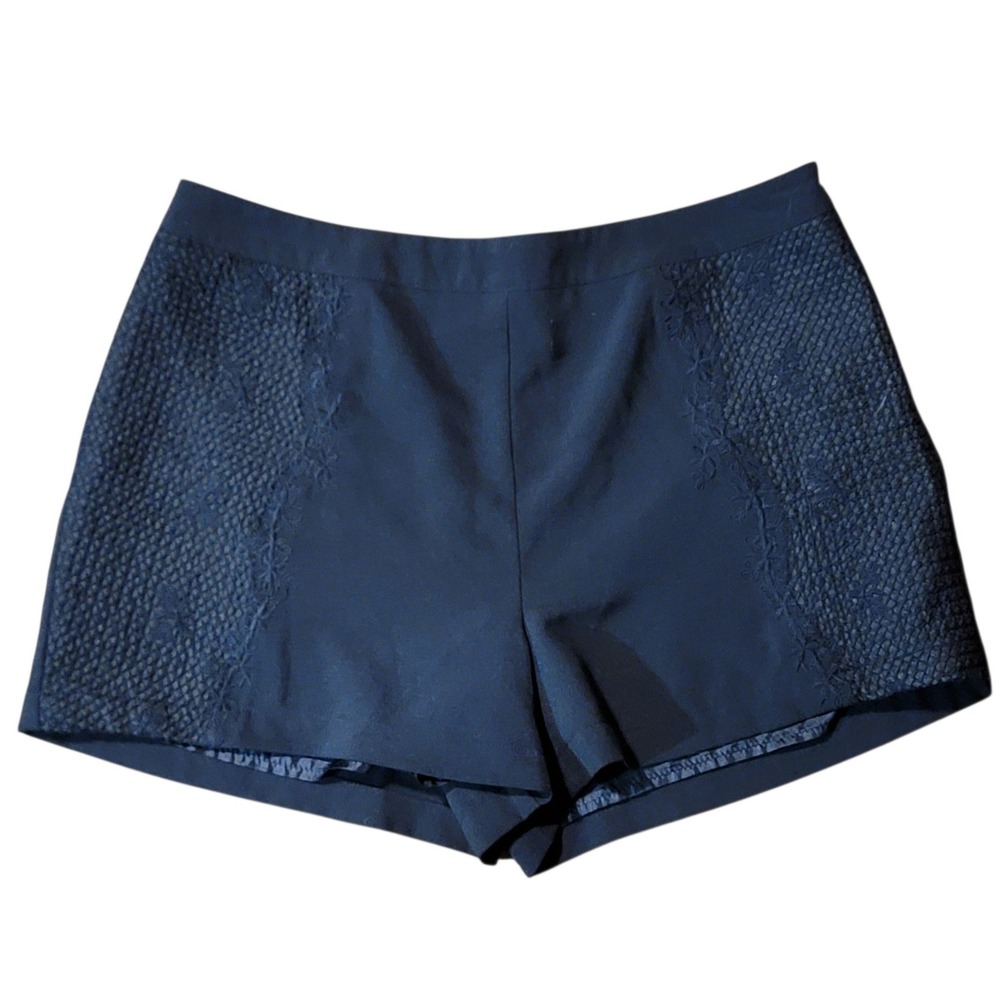 Forever 21 Contemporary Black Lace Embroidered High Waisted Shorts‎ Womens M